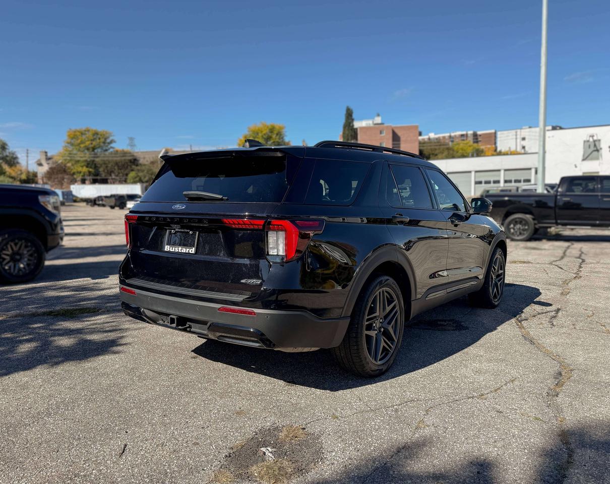 2025 Ford Explorer ST-Line | NAVIGATION | BLIND SPOT | REMOTE START Photo