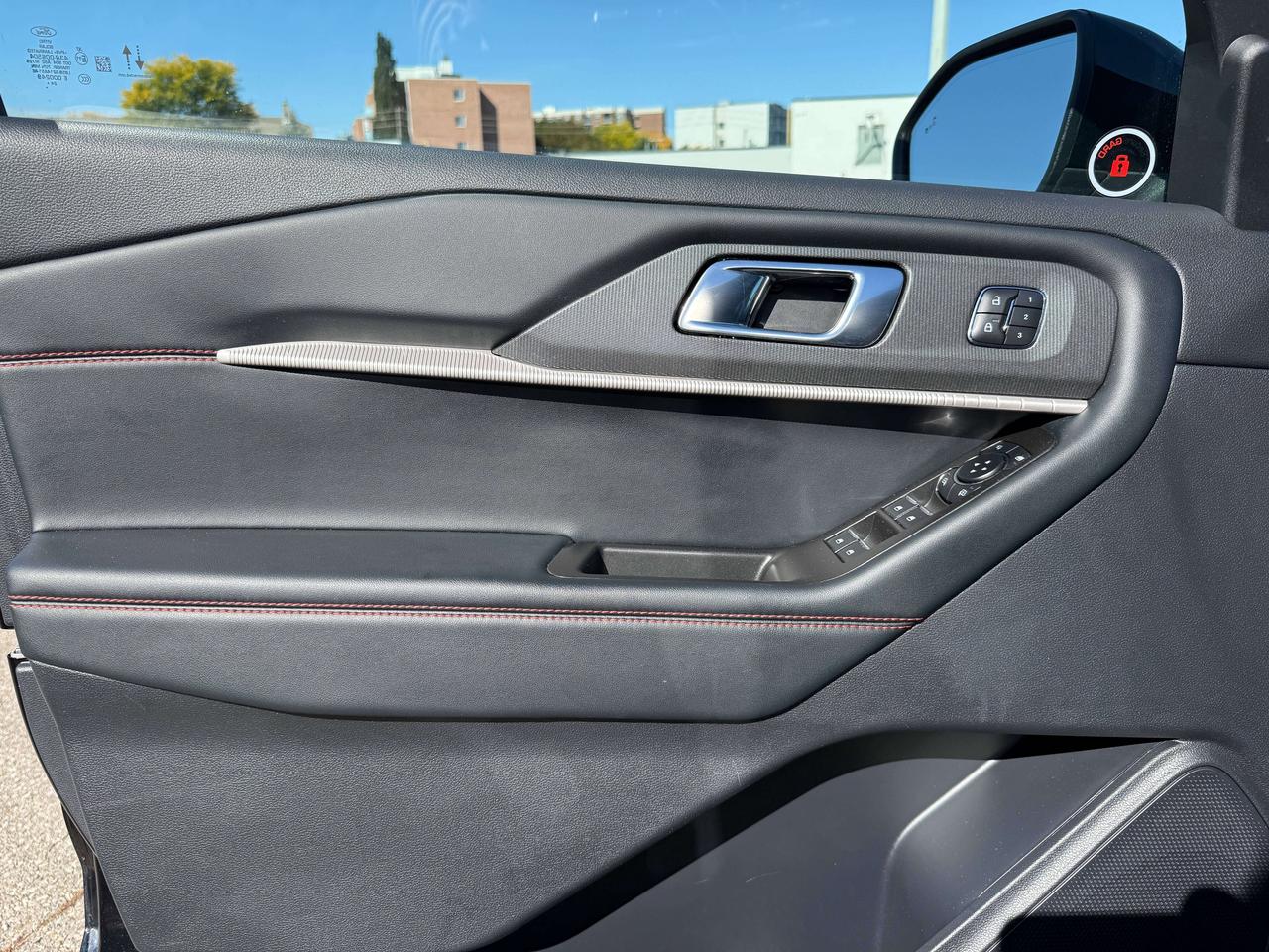 2025 Ford Explorer ST-Line | NAVIGATION | BLIND SPOT | REMOTE START Photo