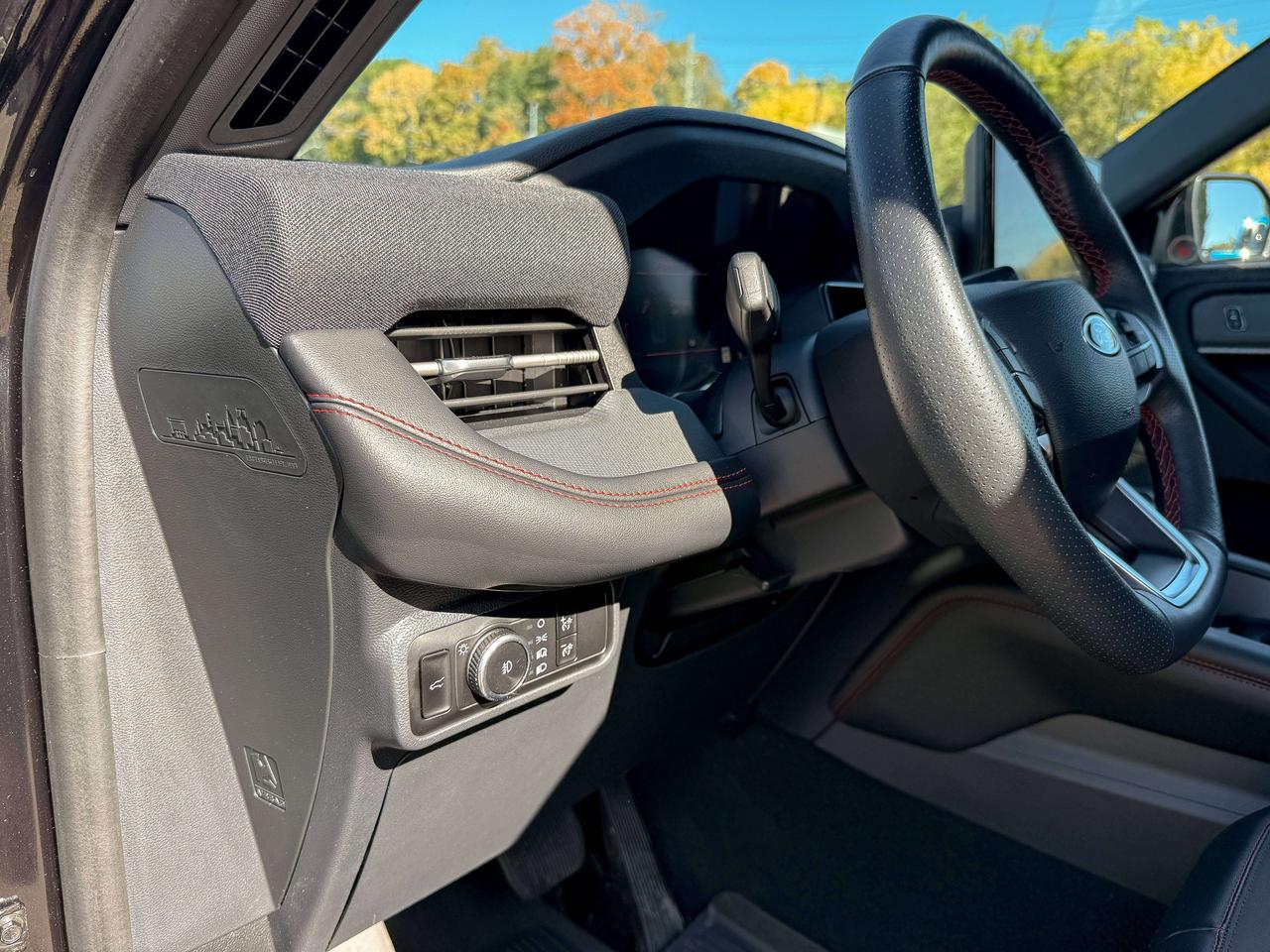 2025 Ford Explorer ST-Line | NAVIGATION | BLIND SPOT | REMOTE START Photo