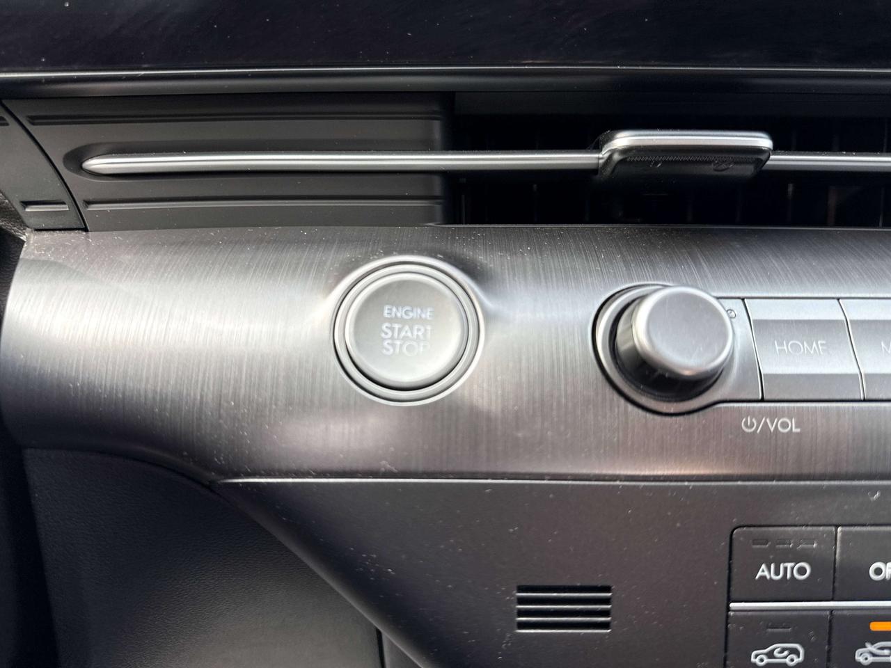 2025 Hyundai KONA Preferred | SUNROOF | BLUETOOTH | REMOTE START | Photo