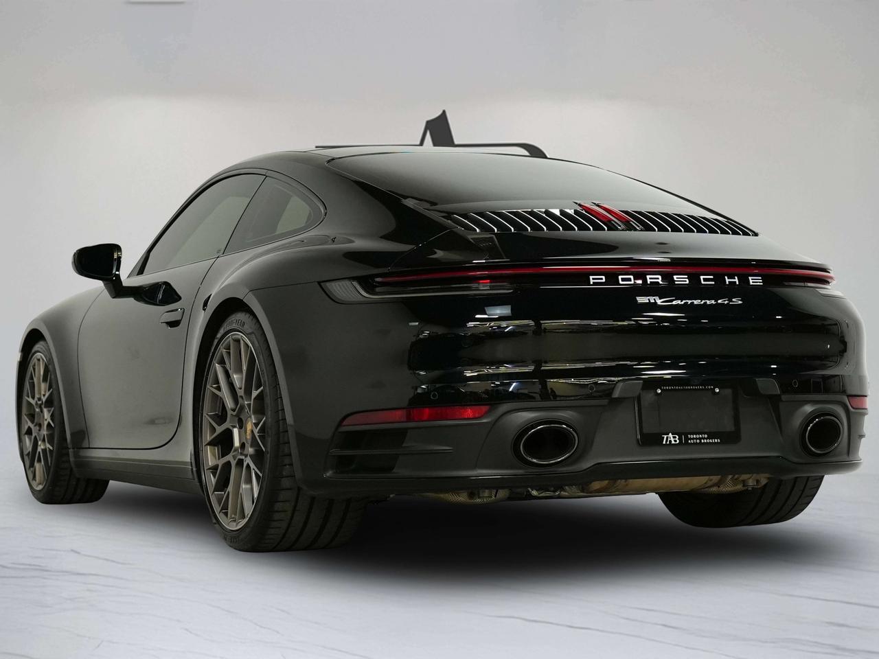 2020 Porsche 911 4S | PREMIUM & SPORT PKG | 20 IN Photo4