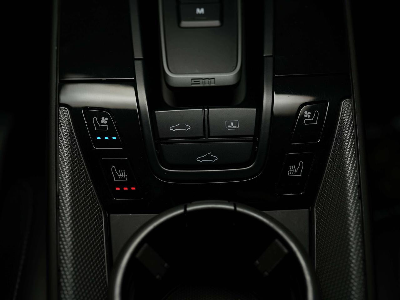 2020 Porsche 911 4S | PREMIUM & SPORT PKG | 20 IN Photo