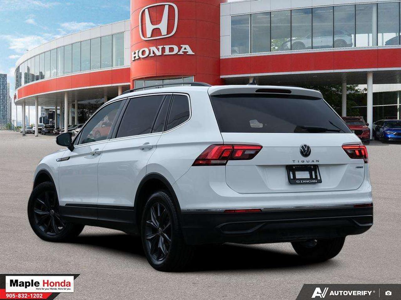 2022 Volkswagen Tiguan 4Motion| Leather | Panoramic roof| Heated Seats Photo