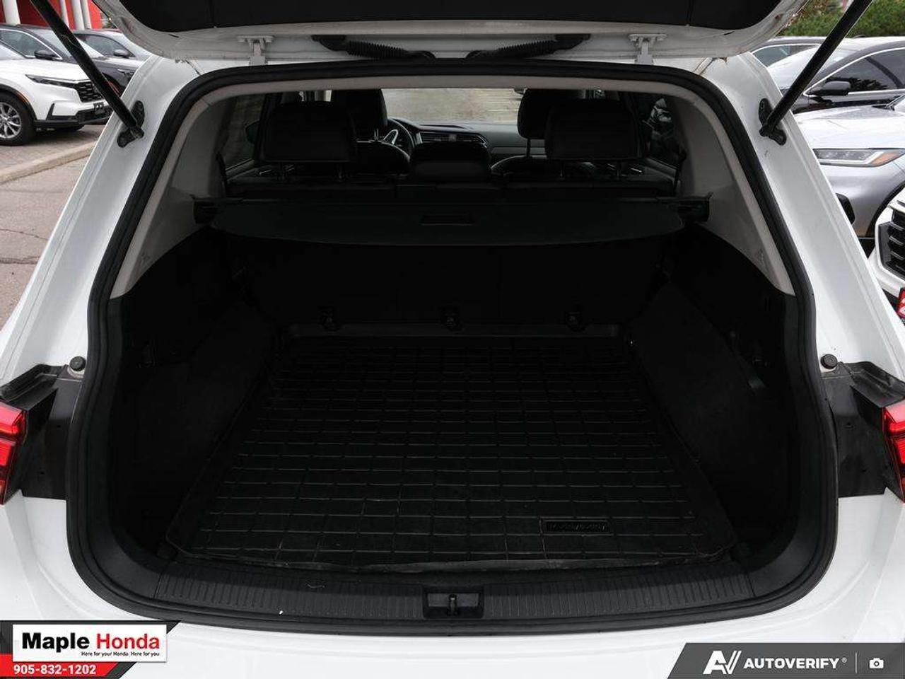 2022 Volkswagen Tiguan 4Motion| Leather | Panoramic roof| Heated Seats Photo