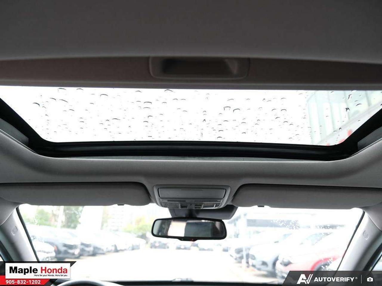 2020 Honda CR-V Leather Seats |Sunroof| Heated Seats| Auto Start| Photo