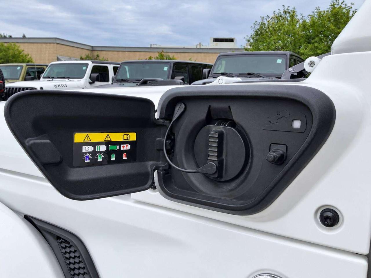 2021 Jeep Wrangler Sahara PHEV | Dual Top | Tow Pkg | Alpine NAV |4X4 Photo