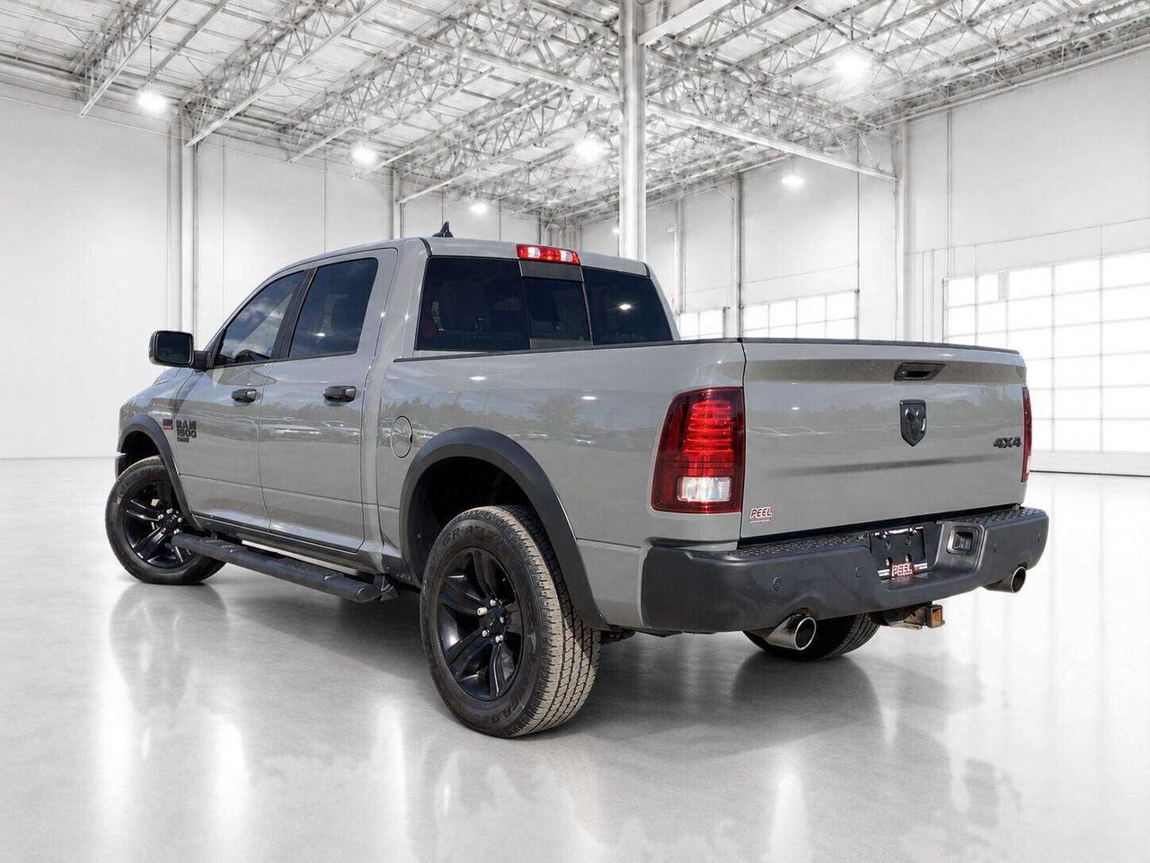2022 RAM 1500 Warlock Crew V8 | Ceramic Grey | Max Tow | 4X4 Photo3