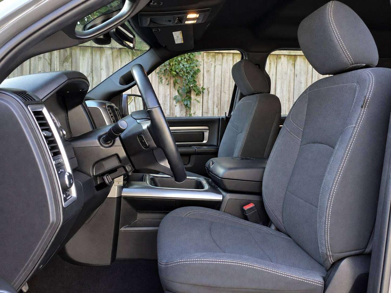 2022 RAM 1500 Warlock Crew V8 | Ceramic Grey | Max Tow | 4X4 Photo
