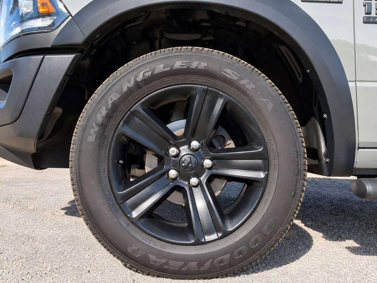 2022 RAM 1500 Warlock Crew V8 | Ceramic Grey | Max Tow | 4X4 Photo