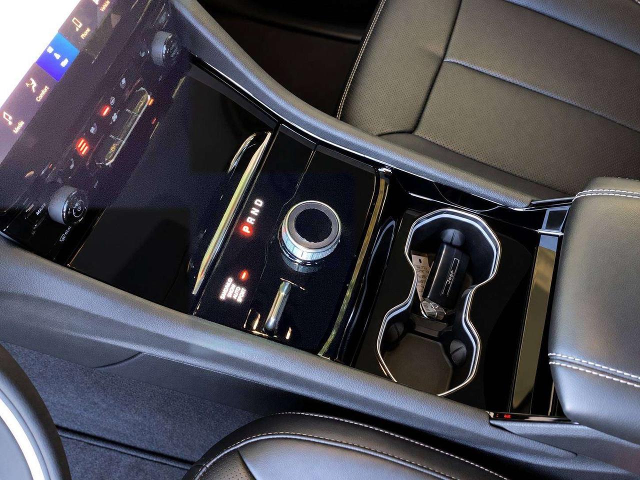 2023 Jeep Grand Cherokee Limited | Lux Tech II | Panoroof | Alpine | 4X4 Photo