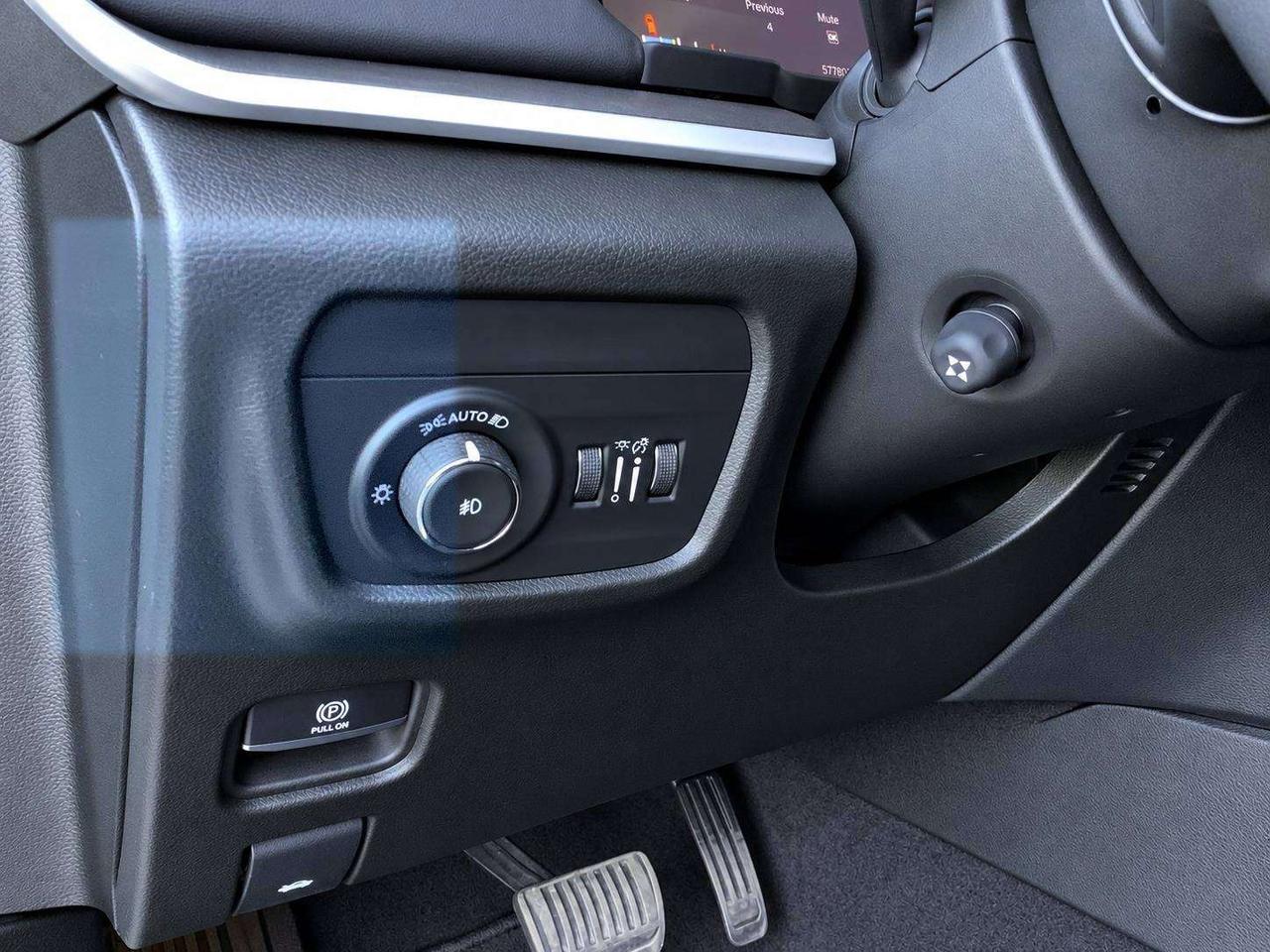 2023 Jeep Grand Cherokee Limited | Lux Tech II | Panoroof | Alpine | 4X4 Photo