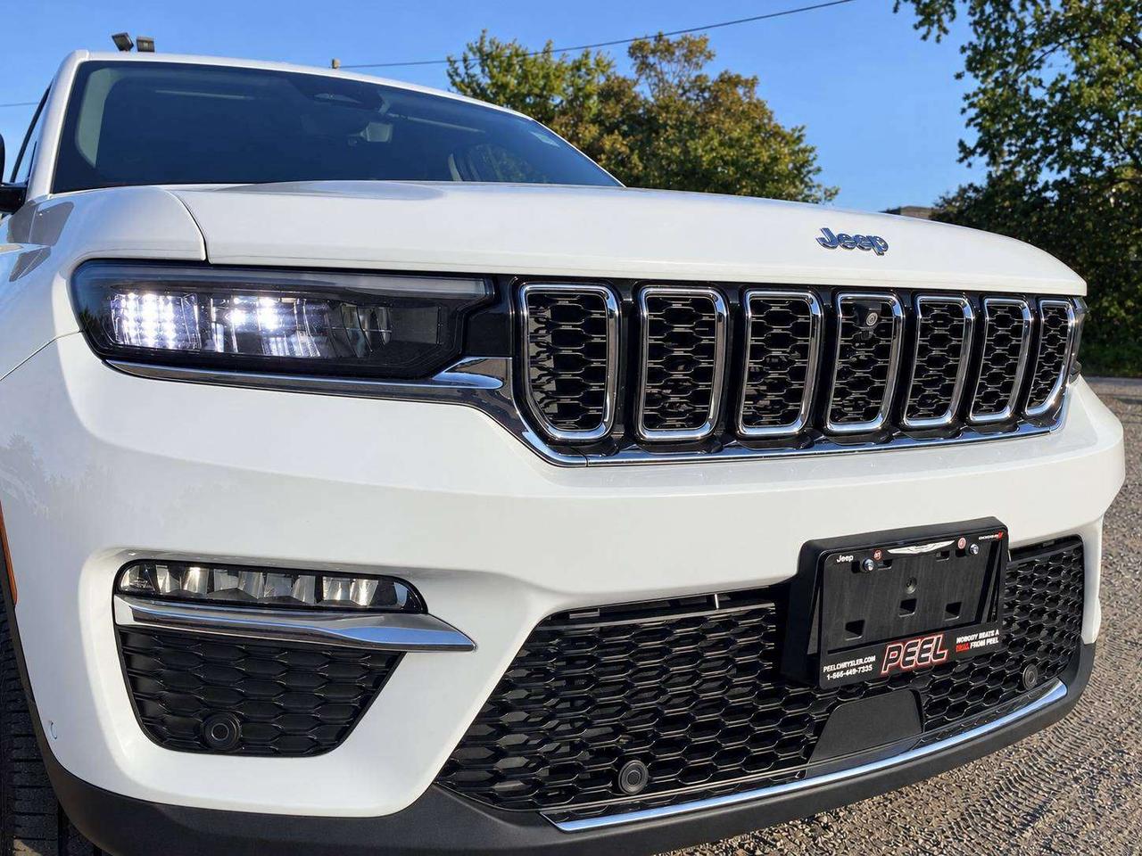 2023 Jeep Grand Cherokee Limited | Lux Tech II | Panoroof | Alpine | 4X4 Photo