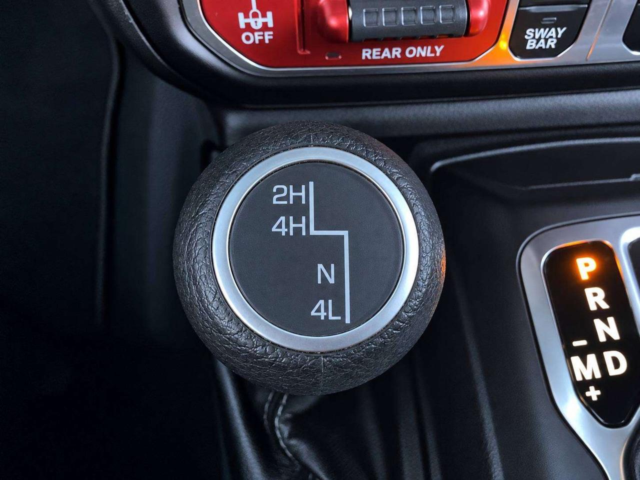 2024 Jeep Wrangler Rubicon V6 | SkyTop | Heated Seats | Alpine | 4X4 Photo