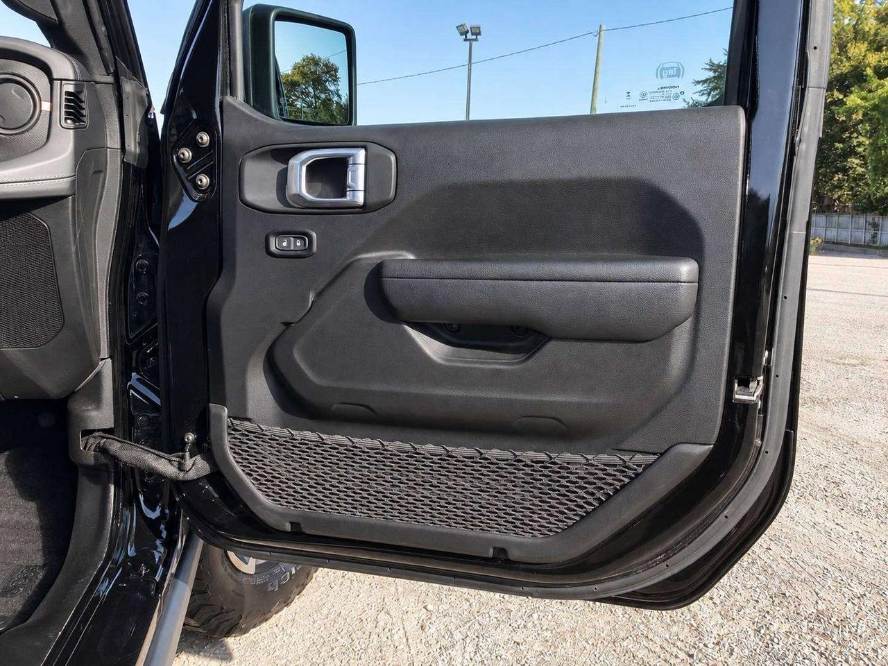 2024 Jeep Wrangler Rubicon V6 | SkyTop | Heated Seats | Alpine | 4X4 Photo