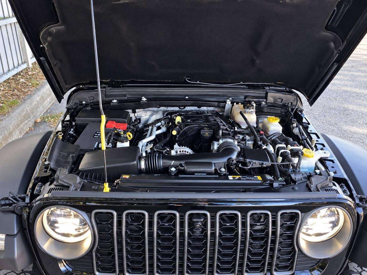2024 Jeep Wrangler Rubicon V6 | SkyTop | Heated Seats | Alpine | 4X4 Photo