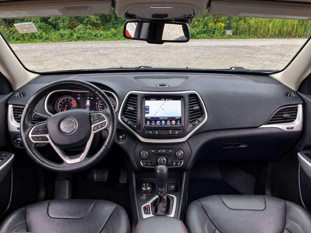 2017 Jeep Cherokee L Plus | Vented Leather | Panoroof | AS IS | 4X4 Photo