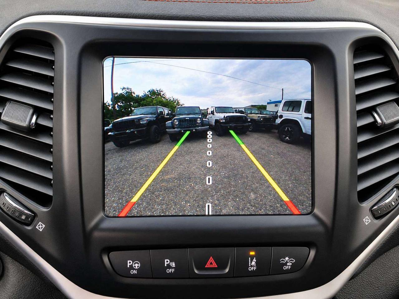 2017 Jeep Cherokee L Plus | Vented Leather | Panoroof | AS IS | 4X4 Photo