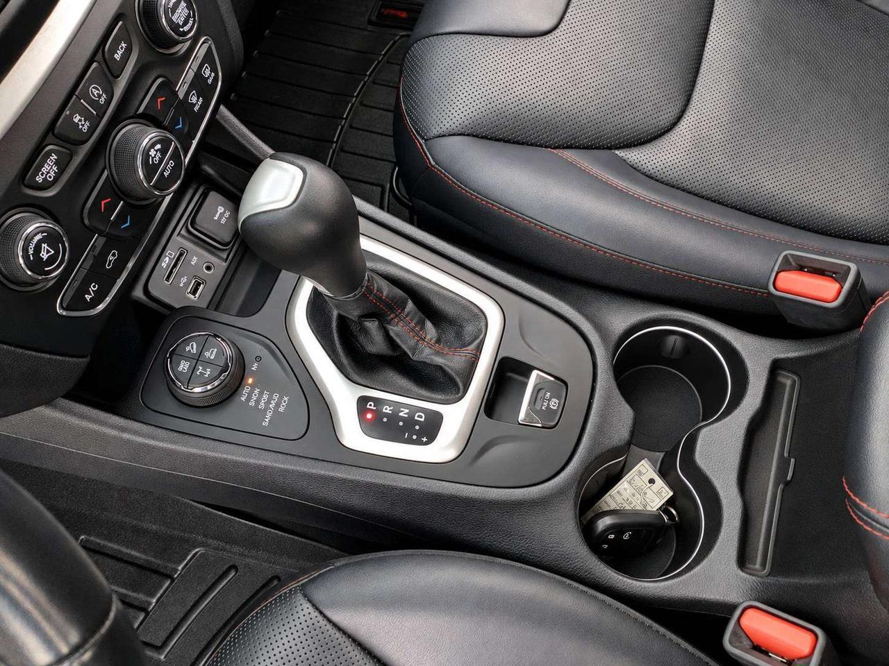 2017 Jeep Cherokee L Plus | Vented Leather | Panoroof | AS IS | 4X4 Photo