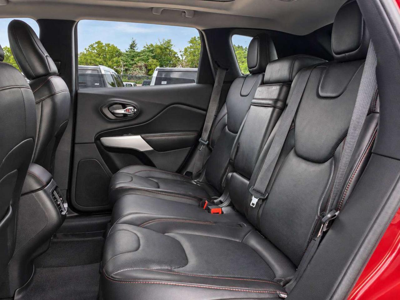 2017 Jeep Cherokee L Plus | Vented Leather | Panoroof | AS IS | 4X4 Photo