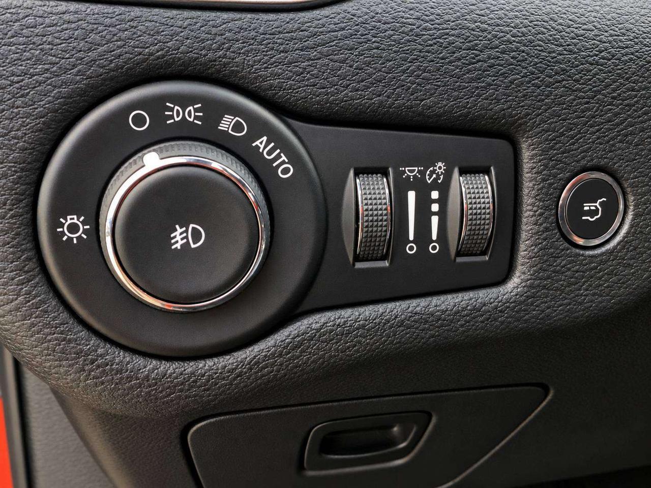2017 Jeep Cherokee L Plus | Vented Leather | Panoroof | AS IS | 4X4 Photo