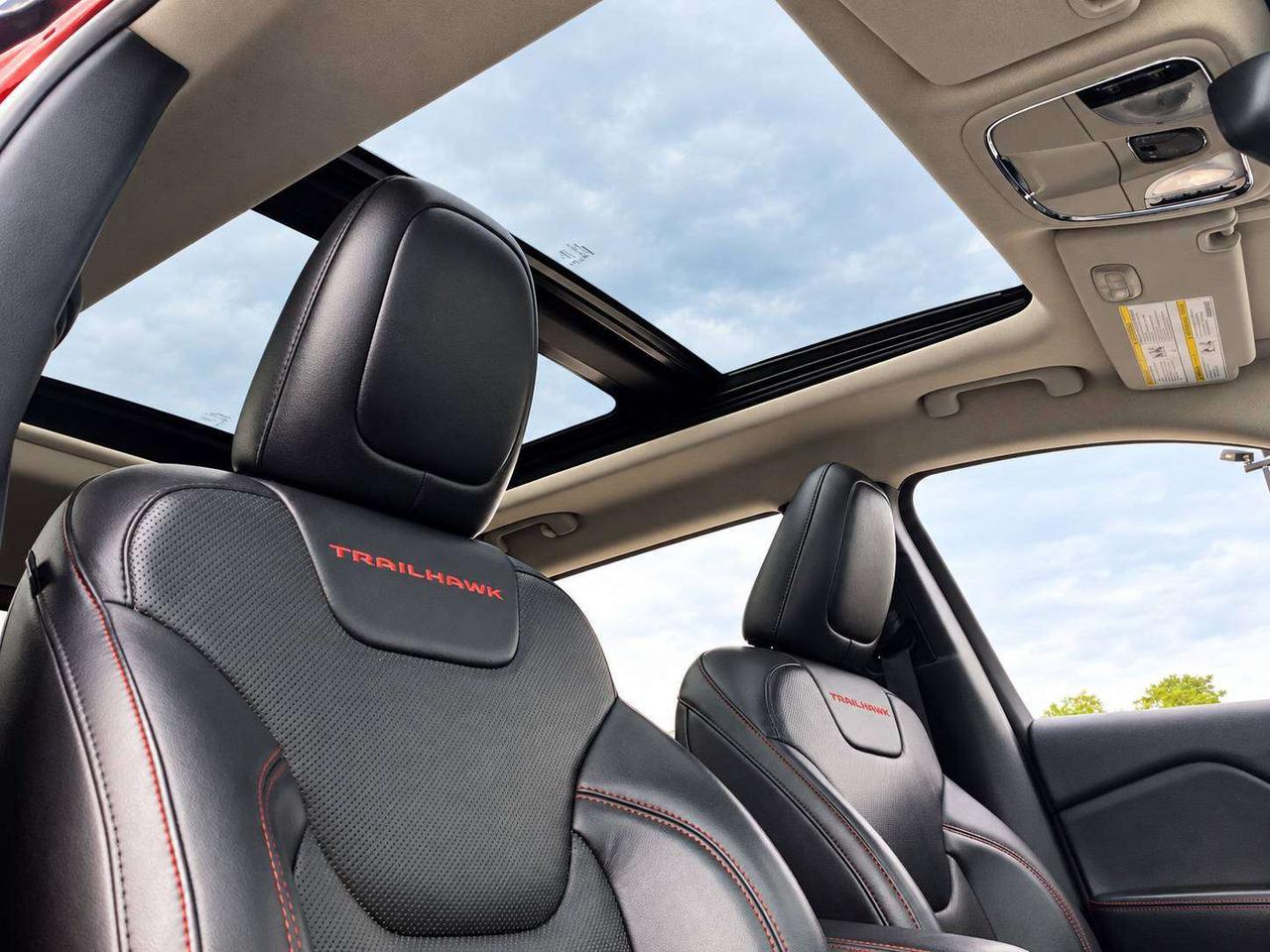 2017 Jeep Cherokee L Plus | Vented Leather | Panoroof | AS IS | 4X4 Photo