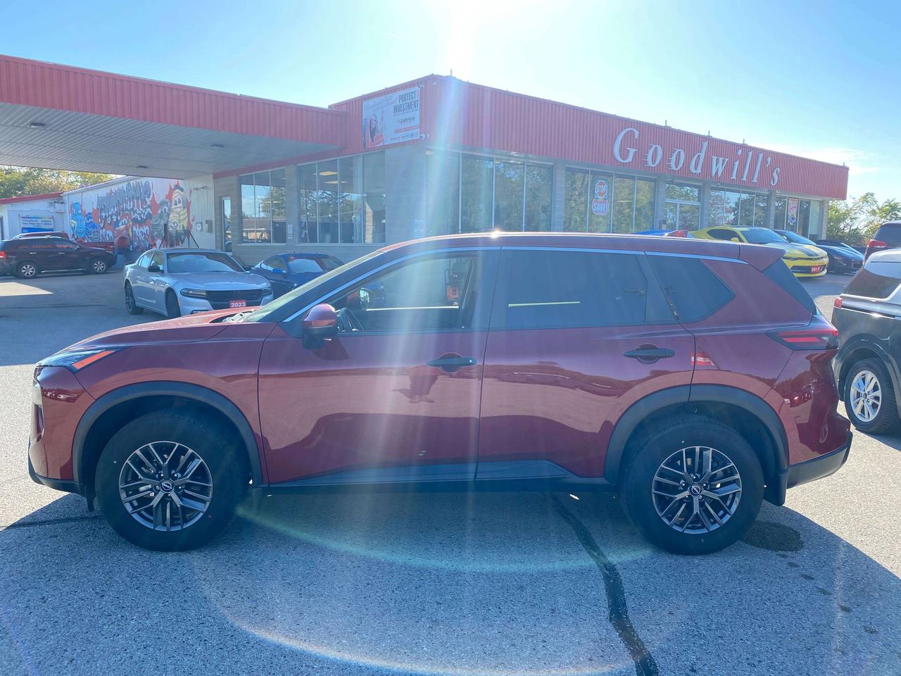 2024 Nissan Rogue S, AWD, REMOTE START, BALANCE OF FACTORY WARRANTY! - Photo #5