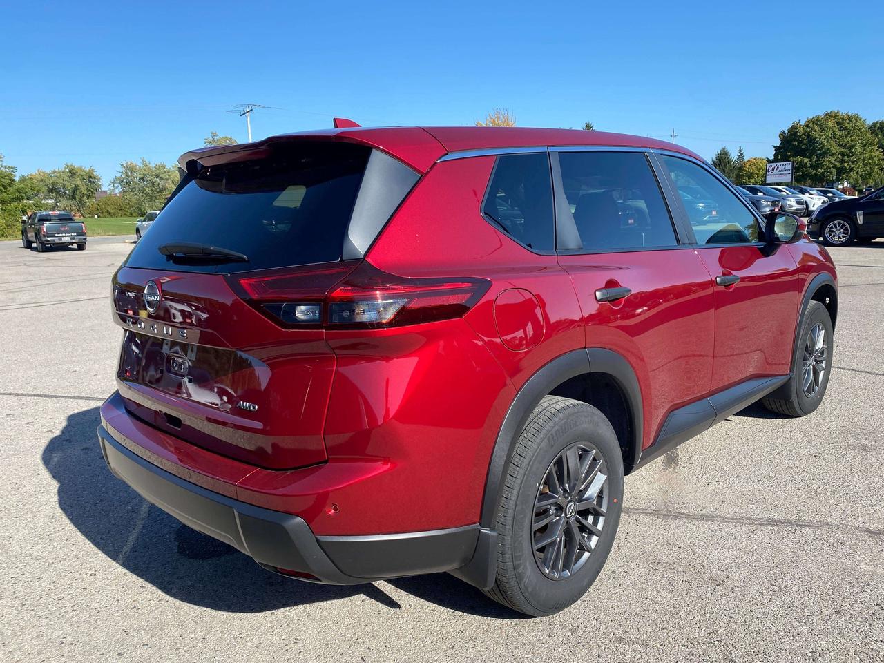 2024 Nissan Rogue S, AWD, REMOTE START, BALANCE OF FACTORY WARRANTY! - Photo #8