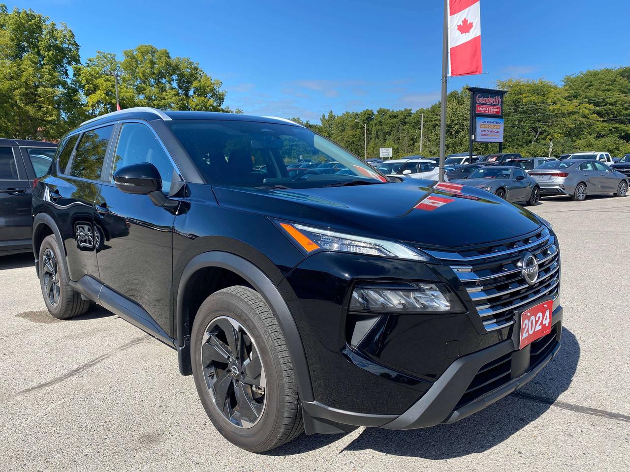 2024 Nissan Rogue SV MOONROOF, CLEAN CARFAX, AWD, REMOTE START! - Photo #2