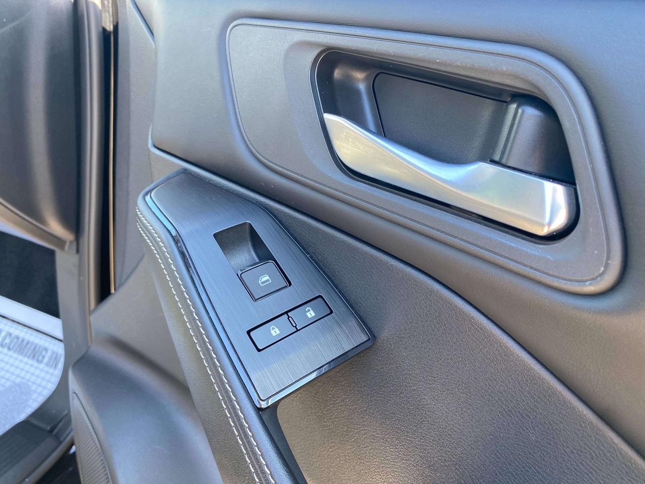 2024 Nissan Rogue SV MOONROOF, CLEAN CARFAX, AWD, REMOTE START! - Photo #26