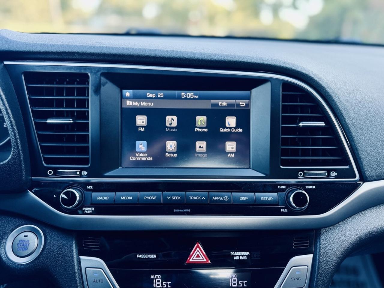 2017 Hyundai Elantra SE FWD Photo