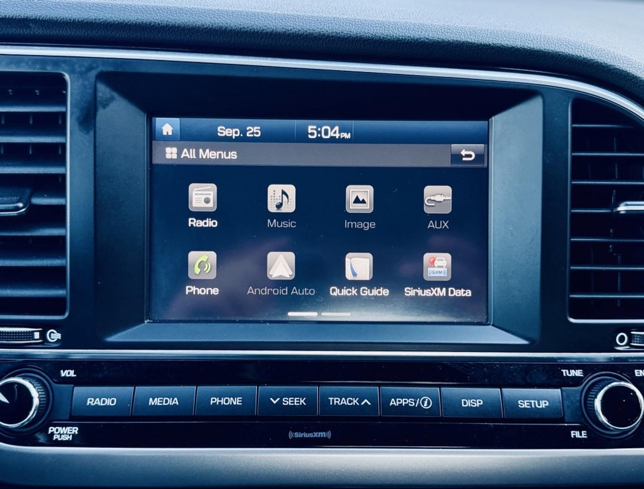 2017 Hyundai Elantra SE FWD Photo