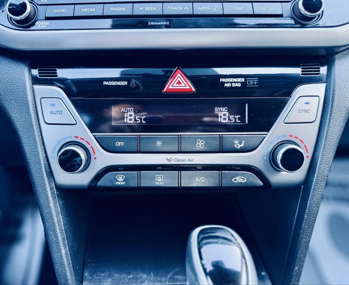 2017 Hyundai Elantra SE FWD Photo