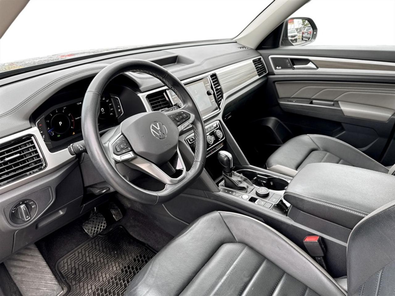 2022 Volkswagen Atlas Highline  **CLEAN CARFAX** Photo