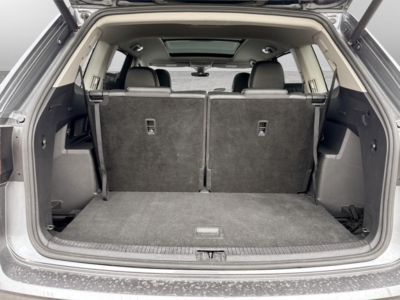 2022 Volkswagen Atlas Highline  **CLEAN CARFAX** Photo