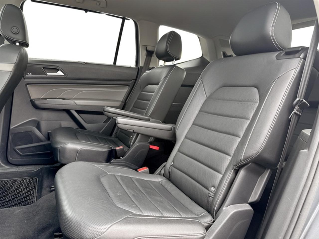 2022 Volkswagen Atlas Highline  **CLEAN CARFAX** Photo