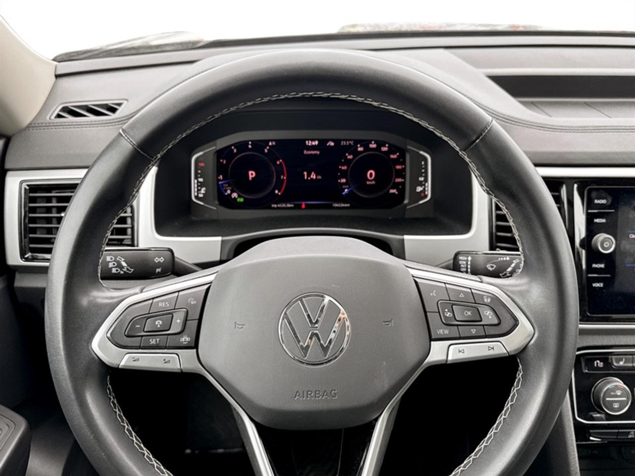 2022 Volkswagen Atlas Highline  **CLEAN CARFAX** Photo