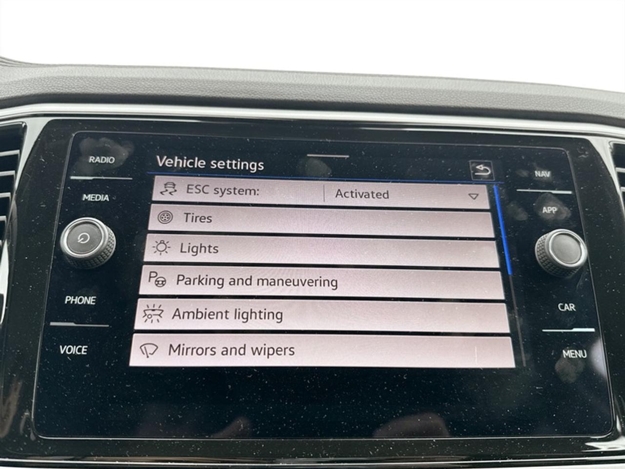 2022 Volkswagen Atlas Highline  **CLEAN CARFAX** Photo