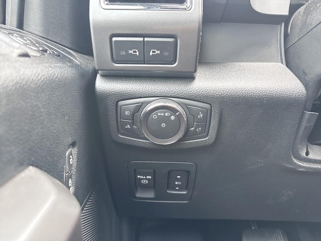 2019 Ford F-150 XLT w/FX4 Off-Road Pkg Photo