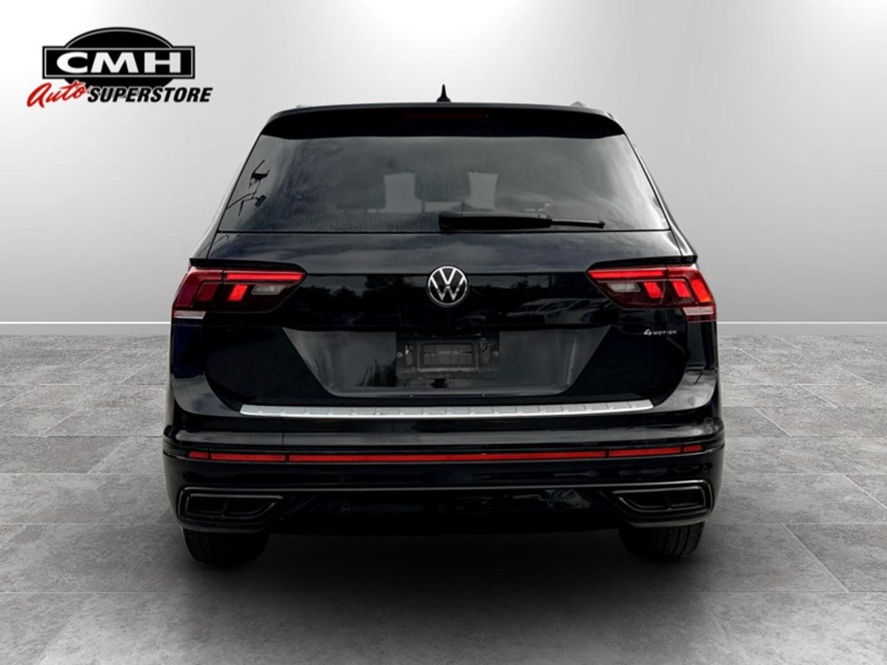 2022 Volkswagen Tiguan Comfortline R-Line Black Edition  *CLEAN CF* Photo