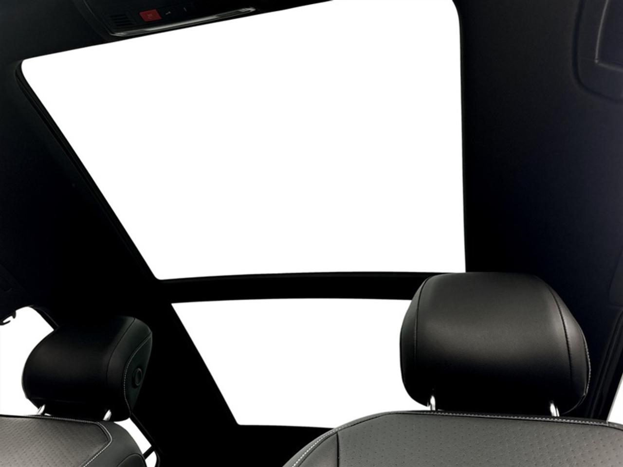 2022 Volkswagen Tiguan Comfortline R-Line Black Edition  *CLEAN CF* Photo