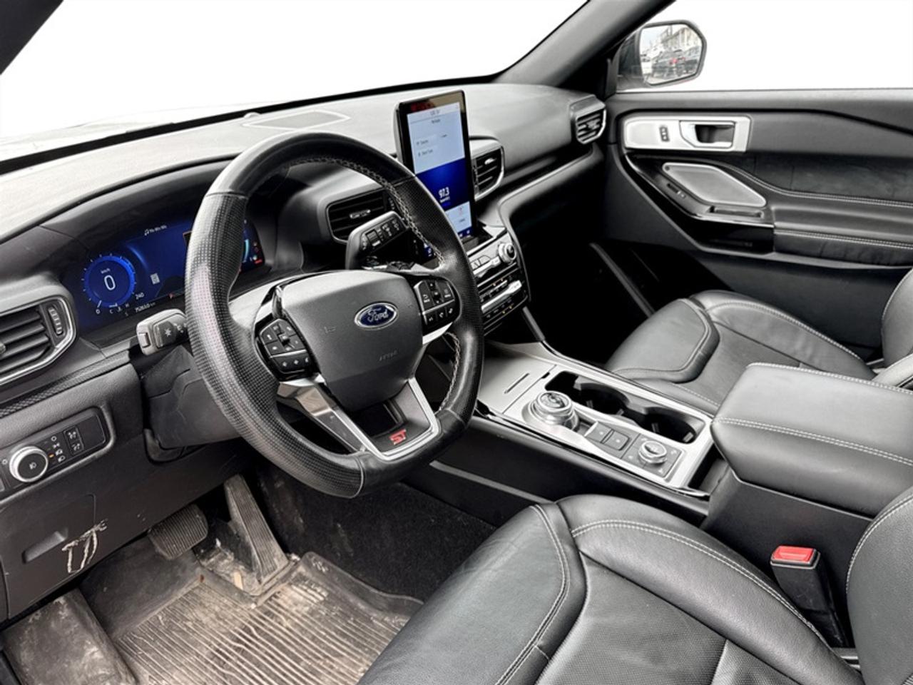 2021 Ford Explorer ST w/Premium Tech Pkg Photo