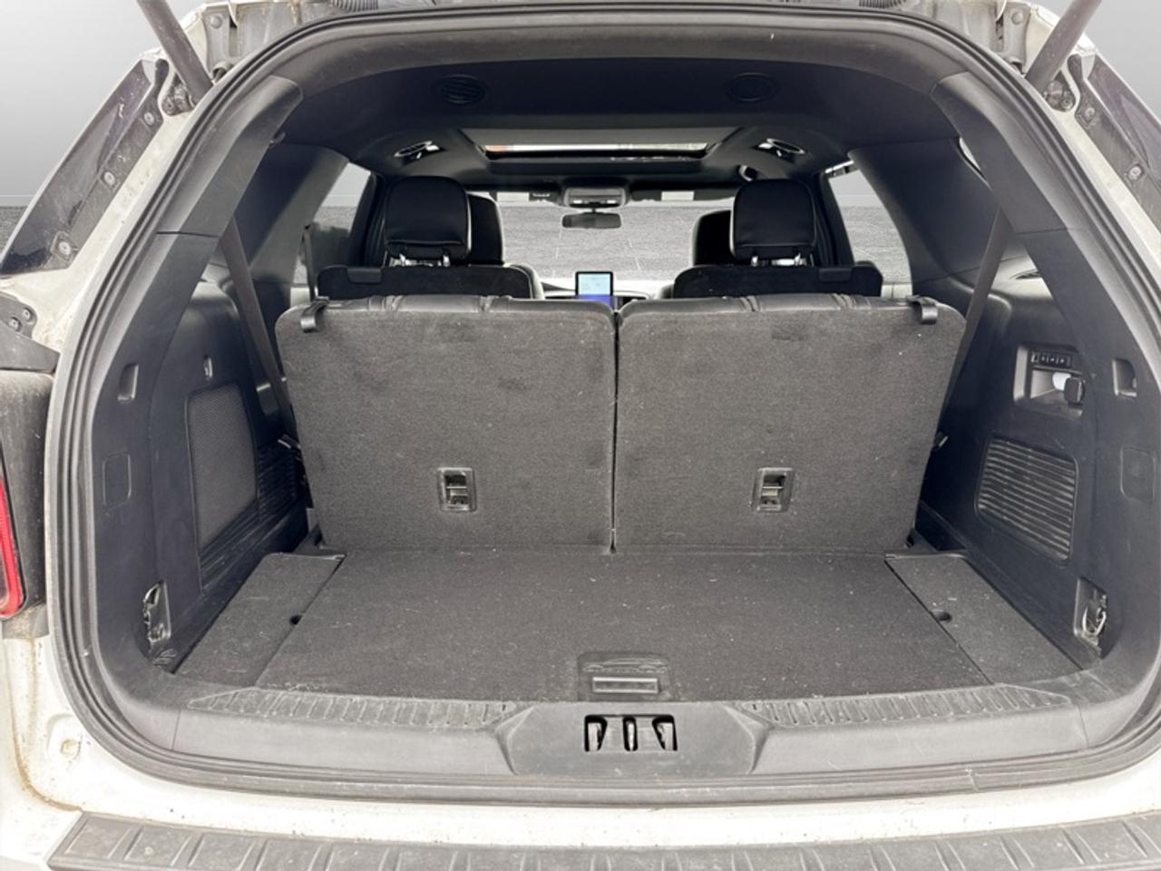 2021 Ford Explorer ST w/Premium Tech Pkg Photo