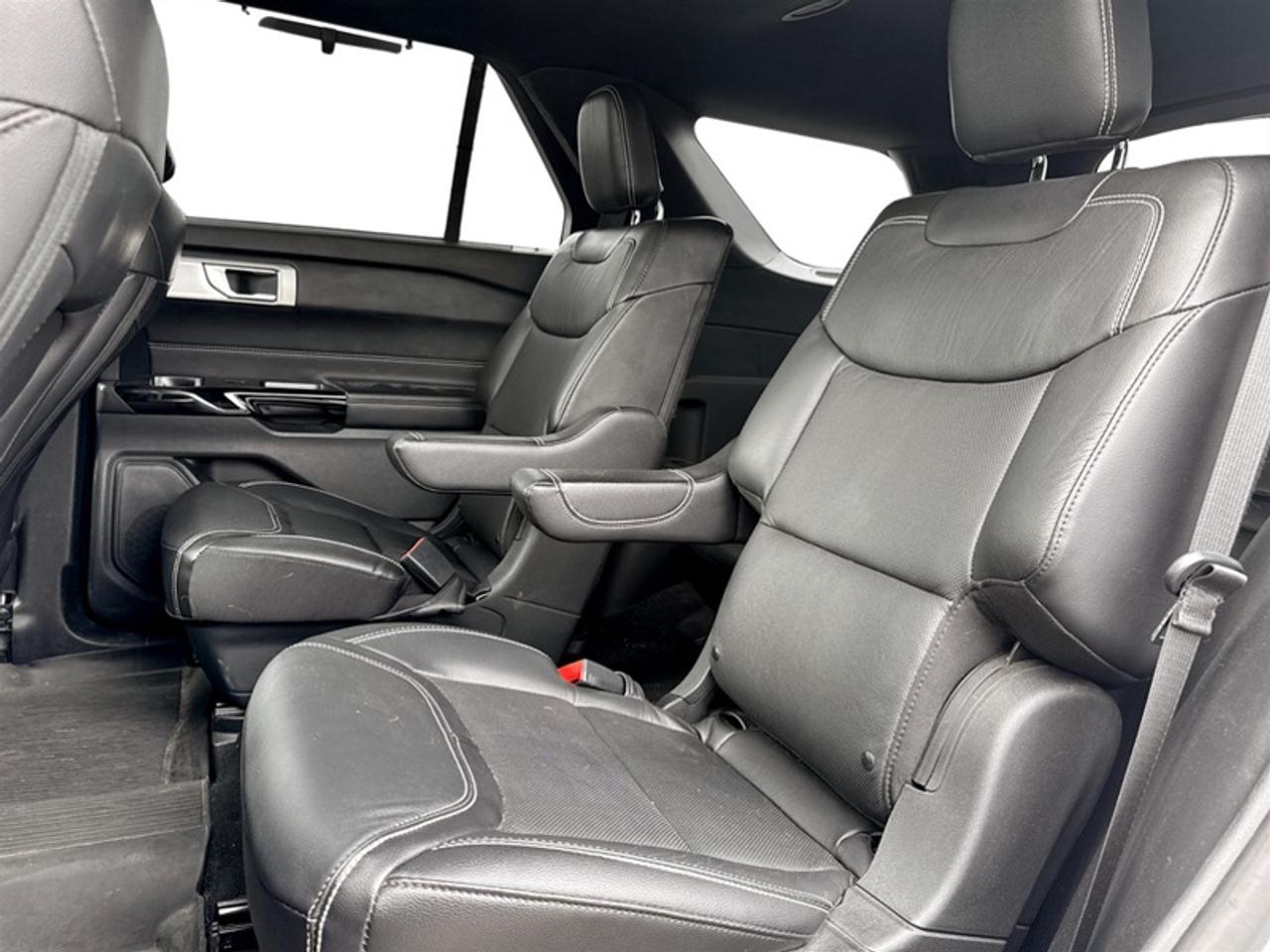 2021 Ford Explorer ST w/Premium Tech Pkg Photo
