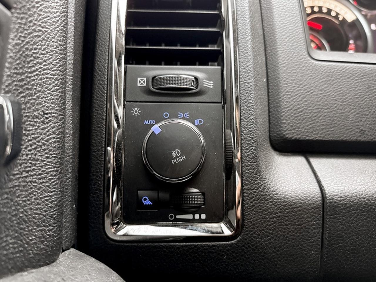2016 RAM 1500 Sport w/Black Sport Group  *CLEAN CARFAX* Photo