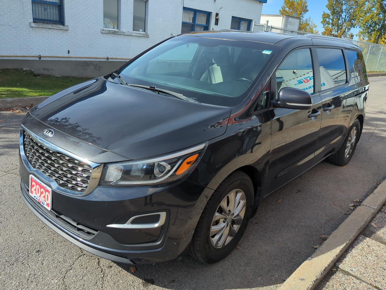 2020 Kia Sedona in Ottawa
