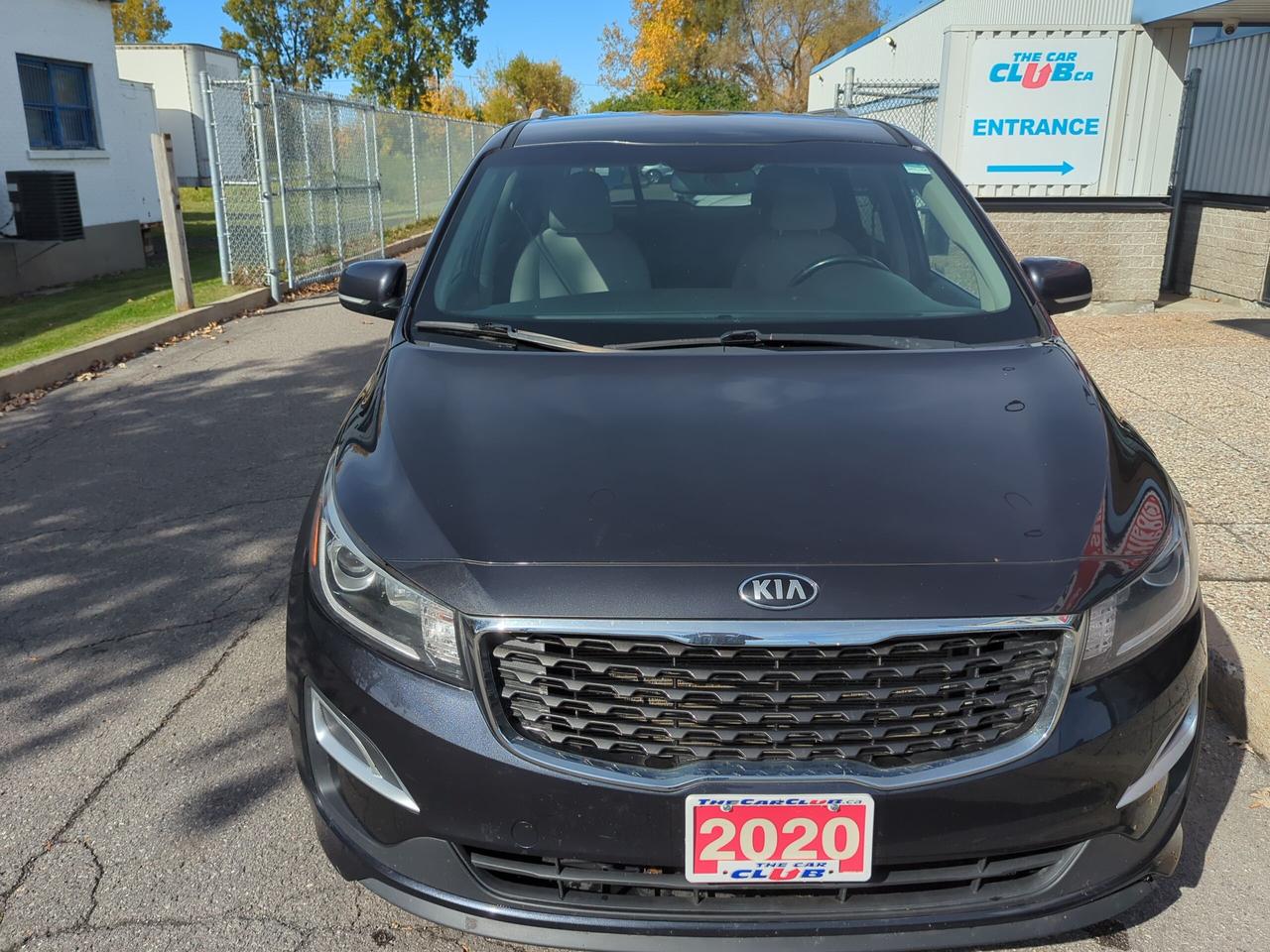 2020 Kia Sedona LX Photo