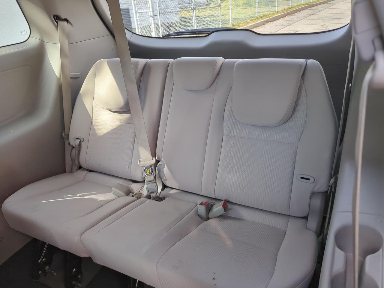 2020 Kia Sedona LX Photo
