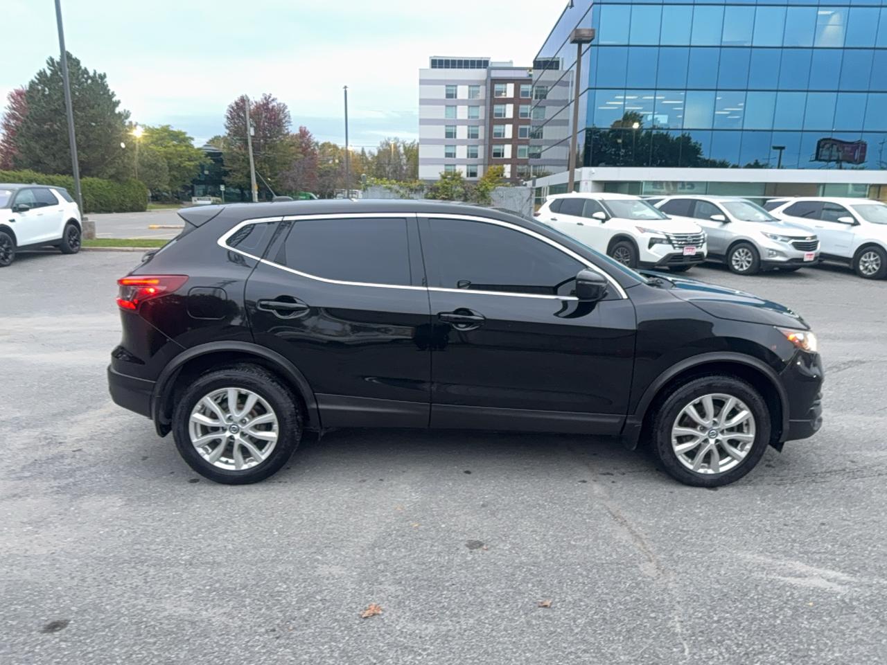 2021 Nissan Qashqai S