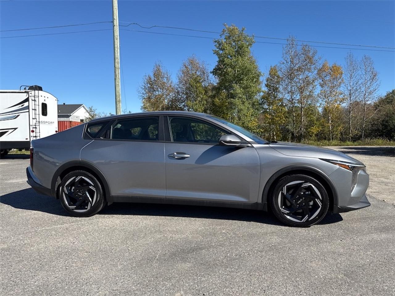 2025 Kia K4 EX  - Non-smoker - One owner - Local - $193 B/W Photo5