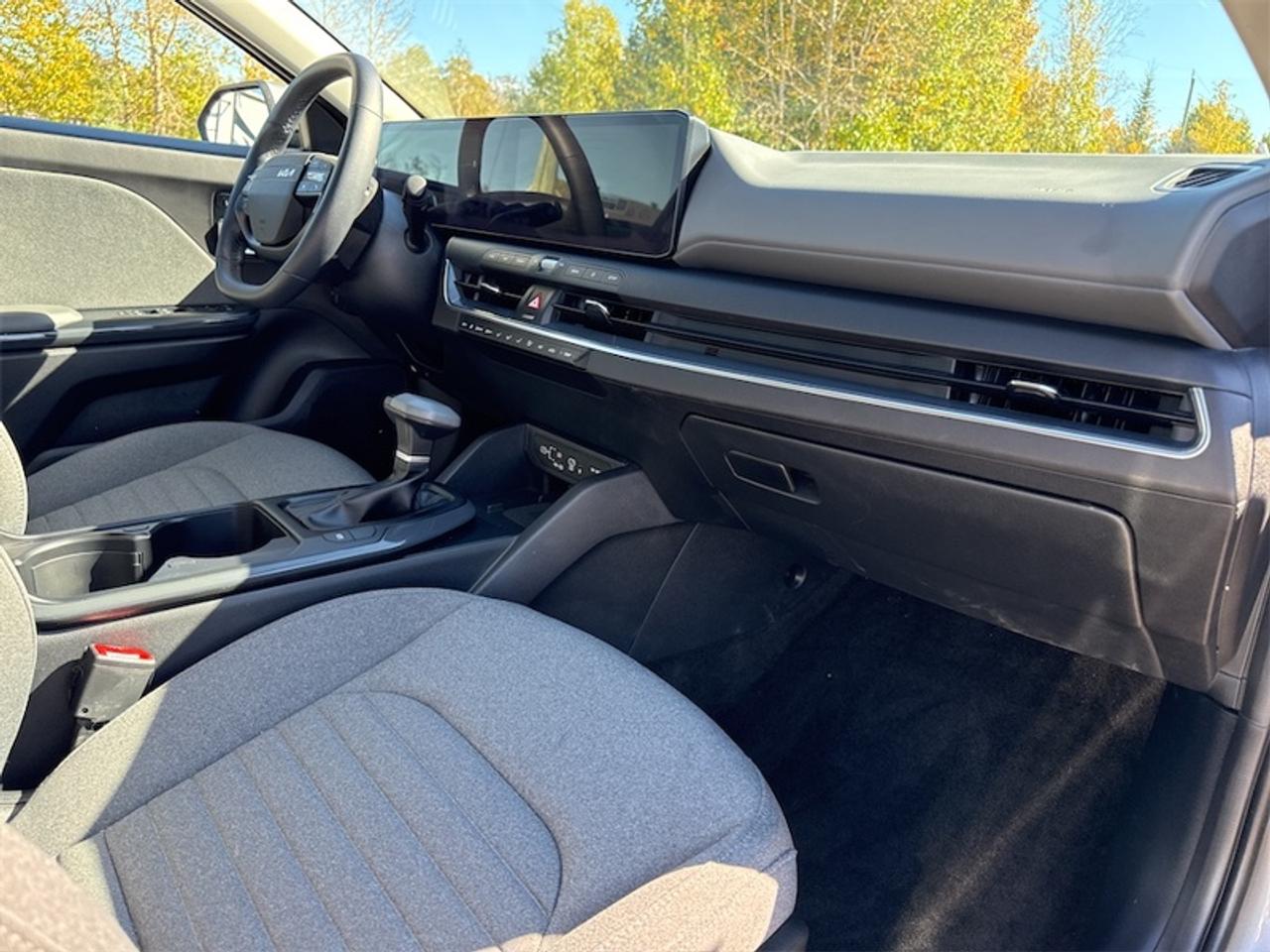 2025 Kia K4 EX  - Non-smoker - One owner - Local - $193 B/W Photo